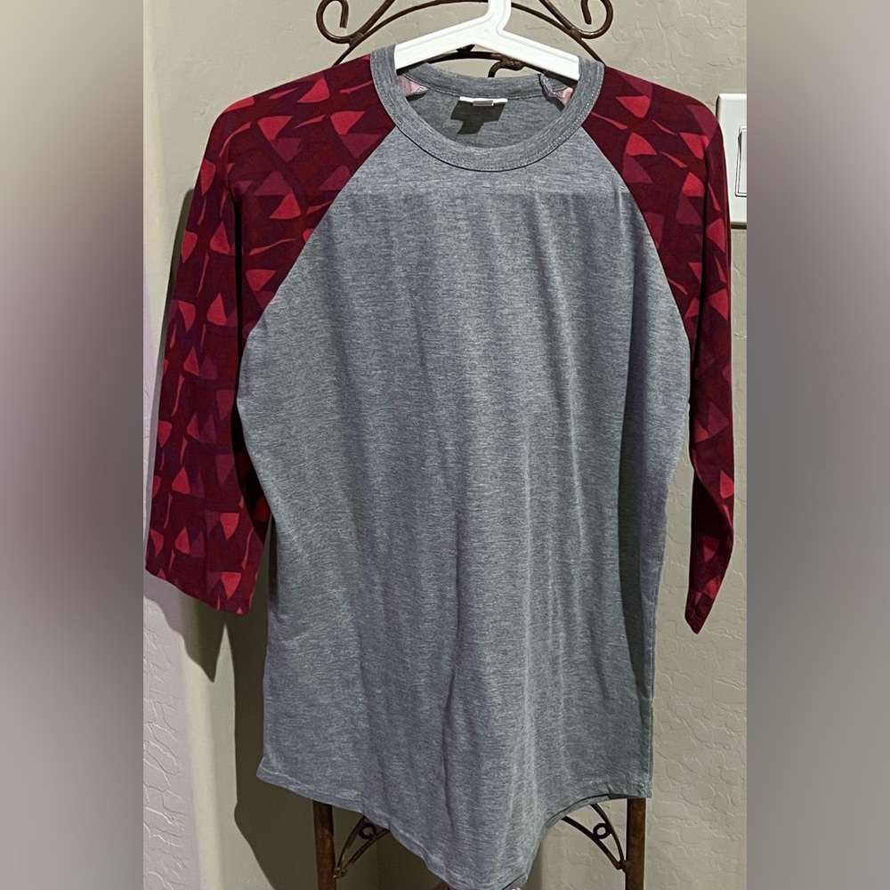 LuLaRoe M Randy Top